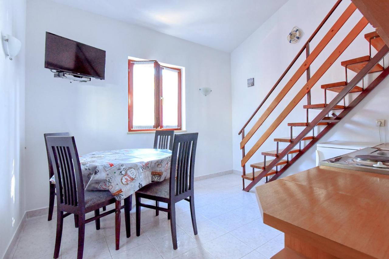 Home Away From Home Porec Exterior photo